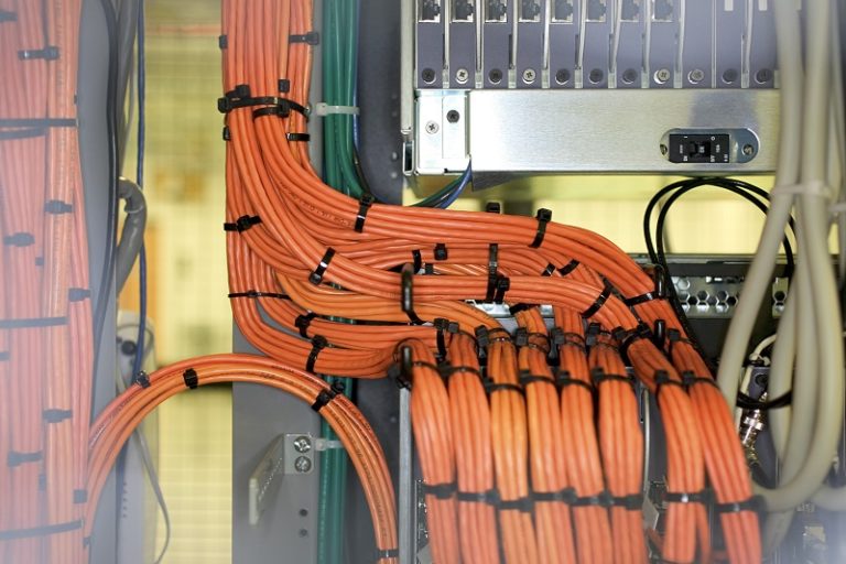 type of cable used for distributed backbone network